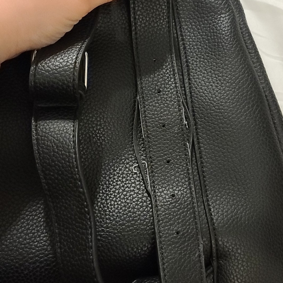 Skinny Dip black laptop backpack - Picture 5 of 6